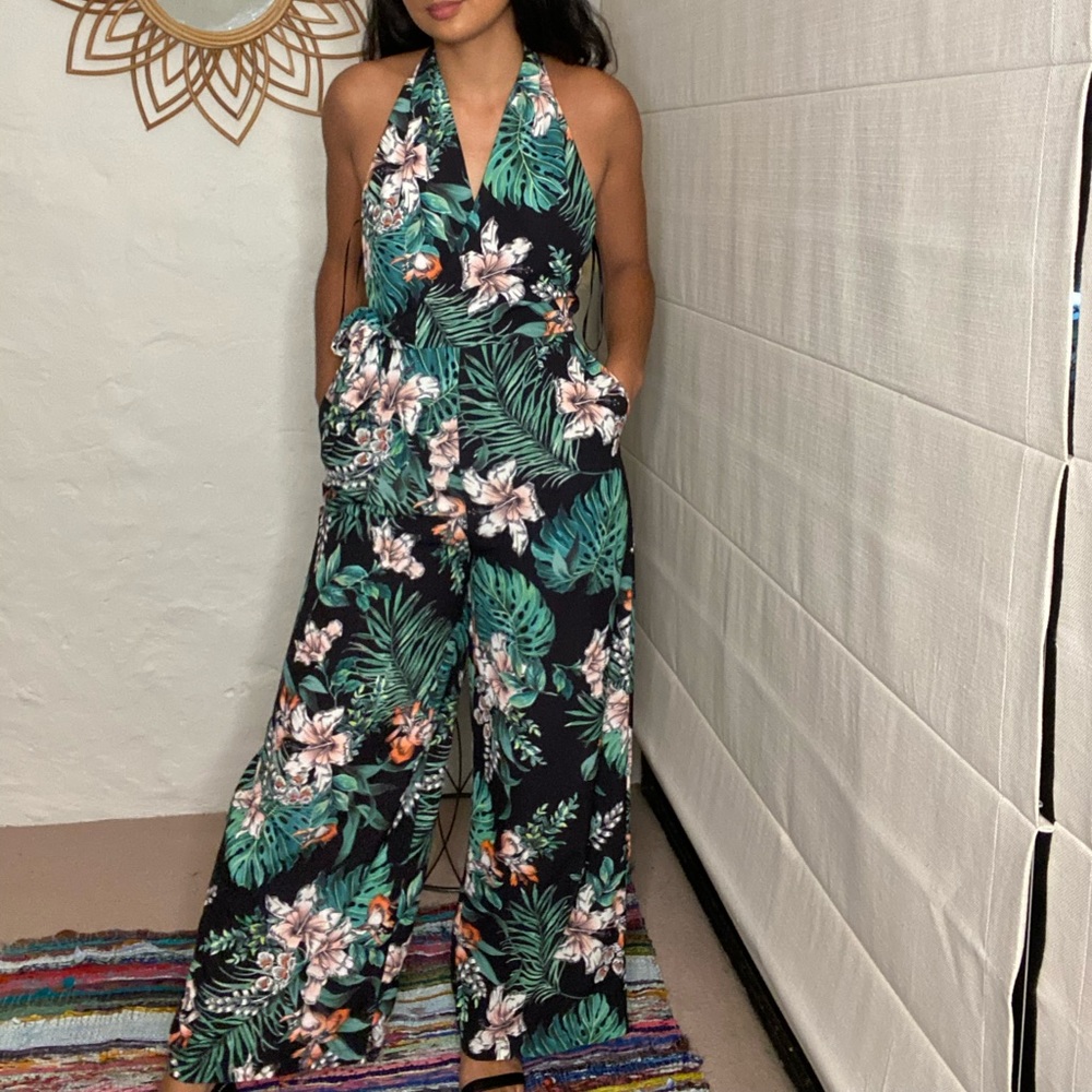 Floral print jumpsuit - Picture 1 of 4